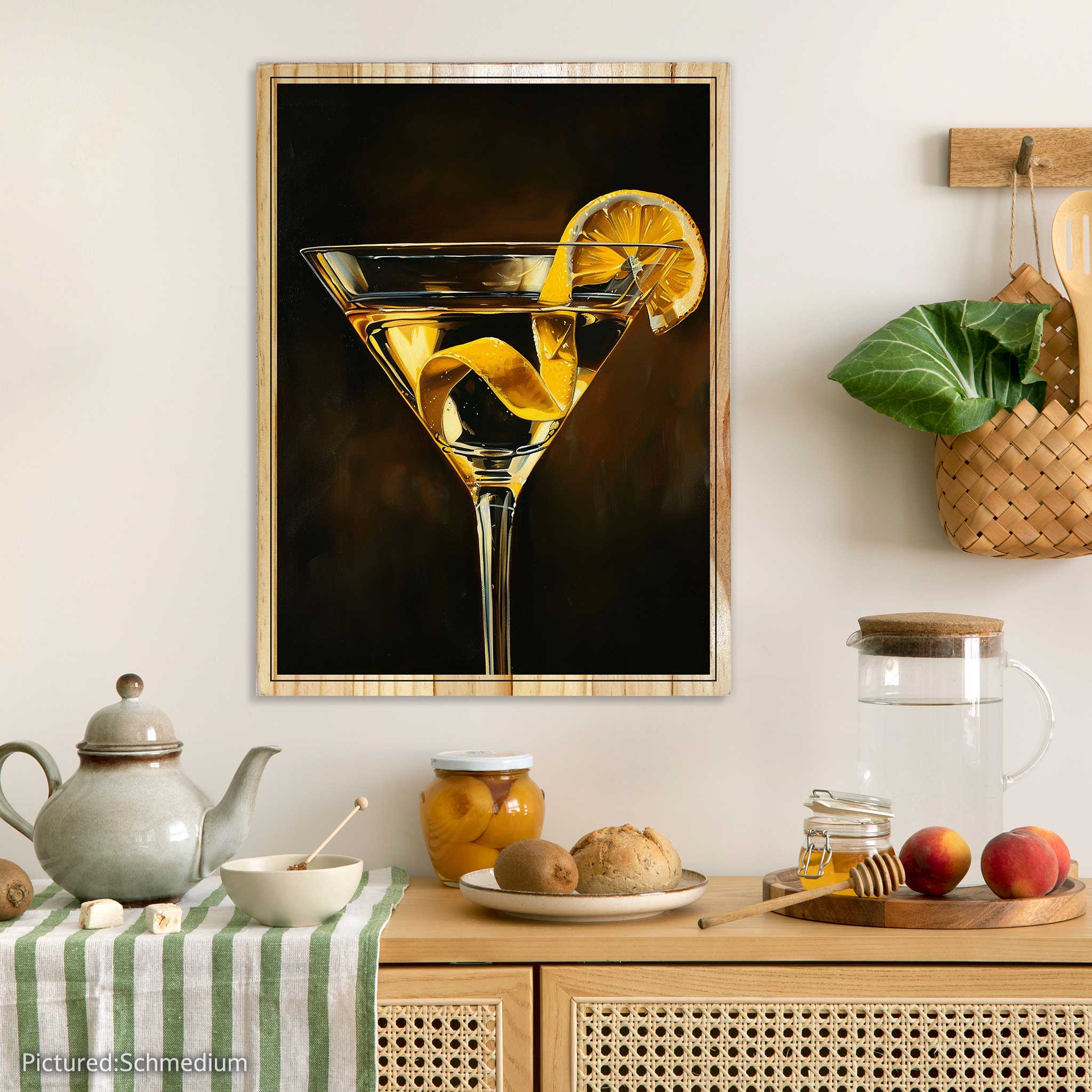 Classic Martini: Zest and Elegance